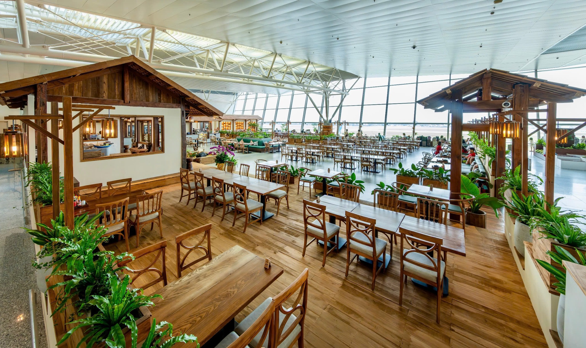 Nhà Hàng Phù Đổng Sky Dining | Hanoi