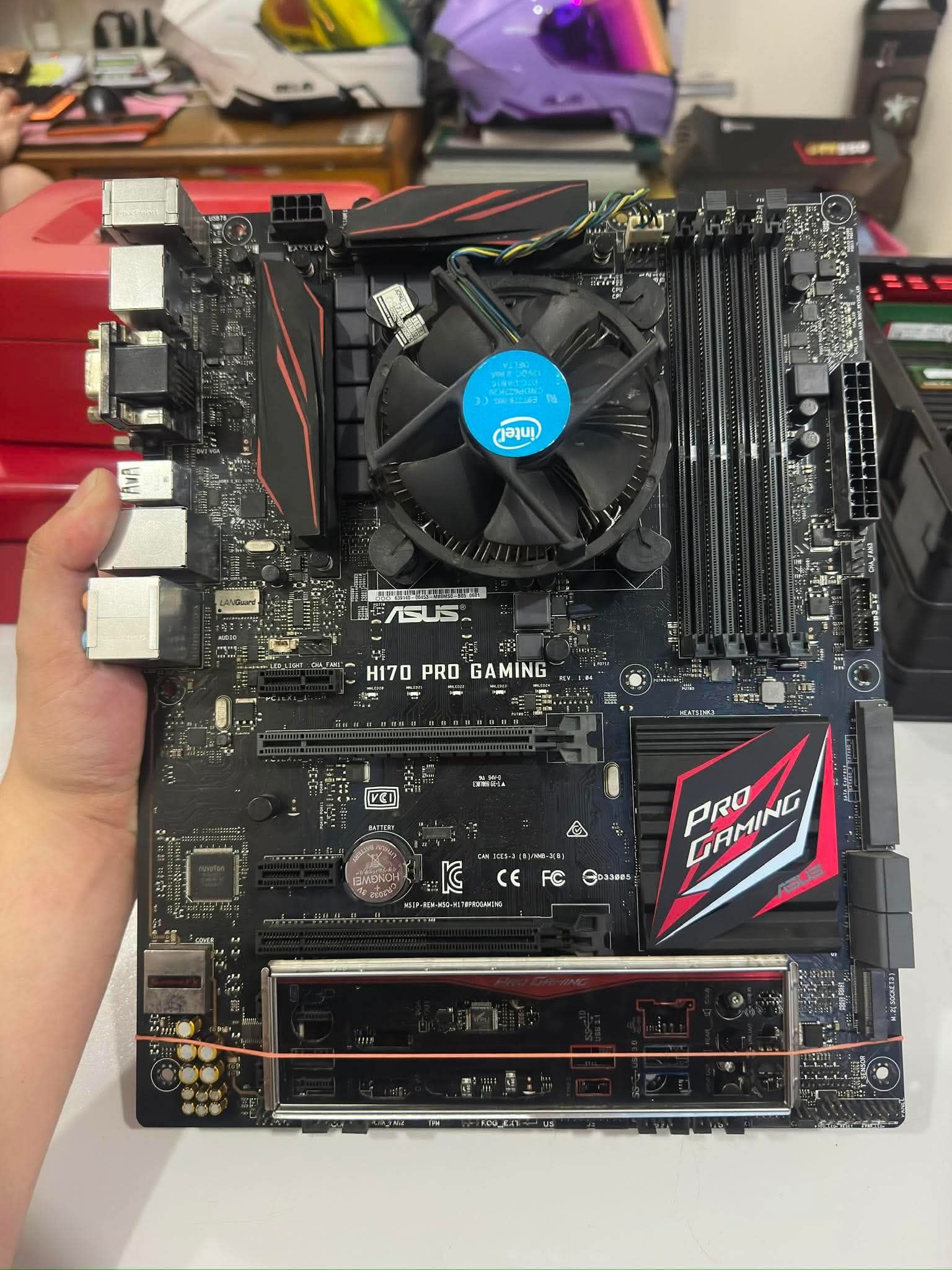 i7 7700とASUSのH170PRO INTEL CORE i7 7700 PROCESSOR ASUS H170 PRO GAMING 4 SLOT