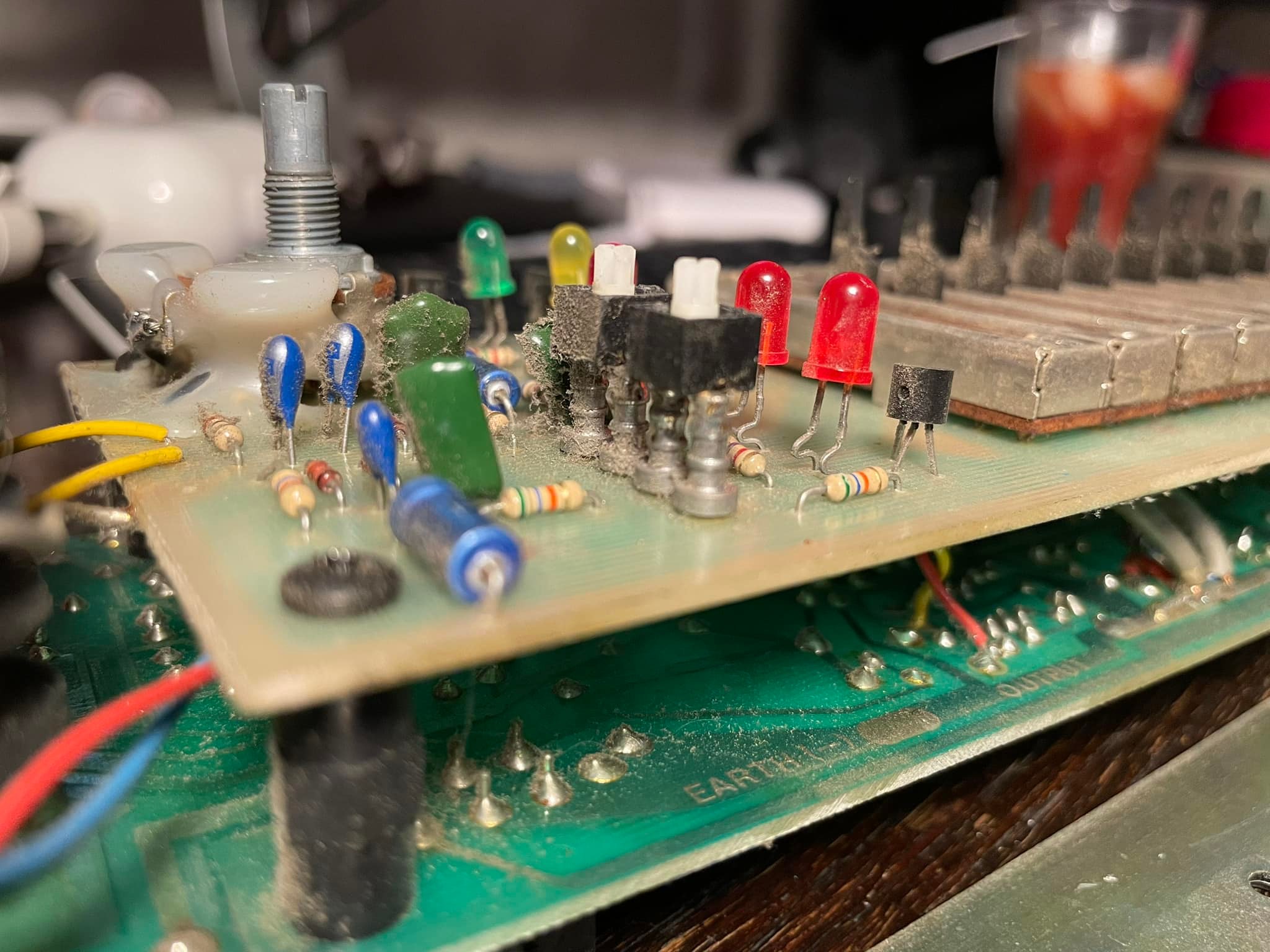 Restoring a Trace Elliot AH250 GP11 Mark V amplifier