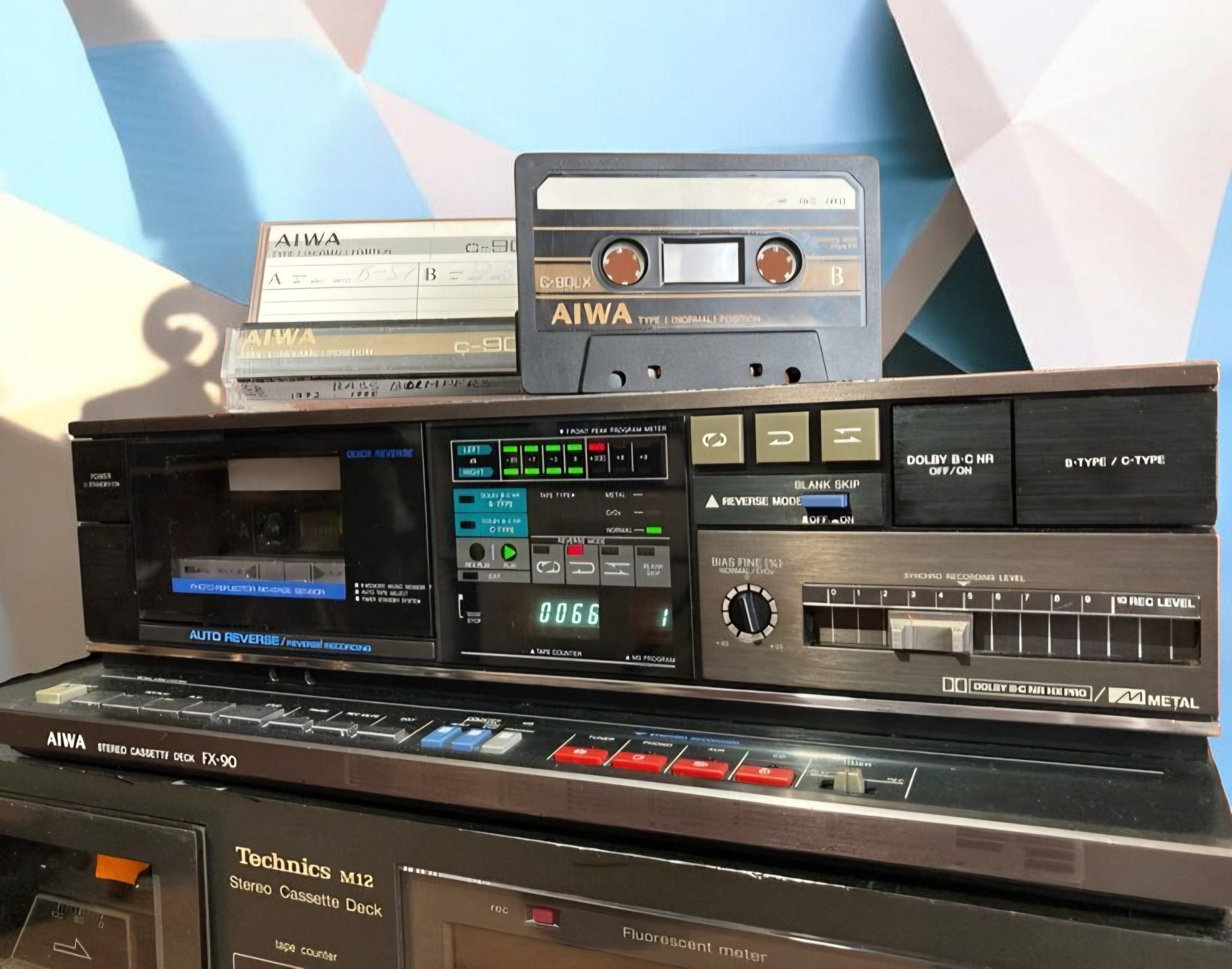 ジャンク STEREO CASSETTE AIWA HS-P20 PLAYER
