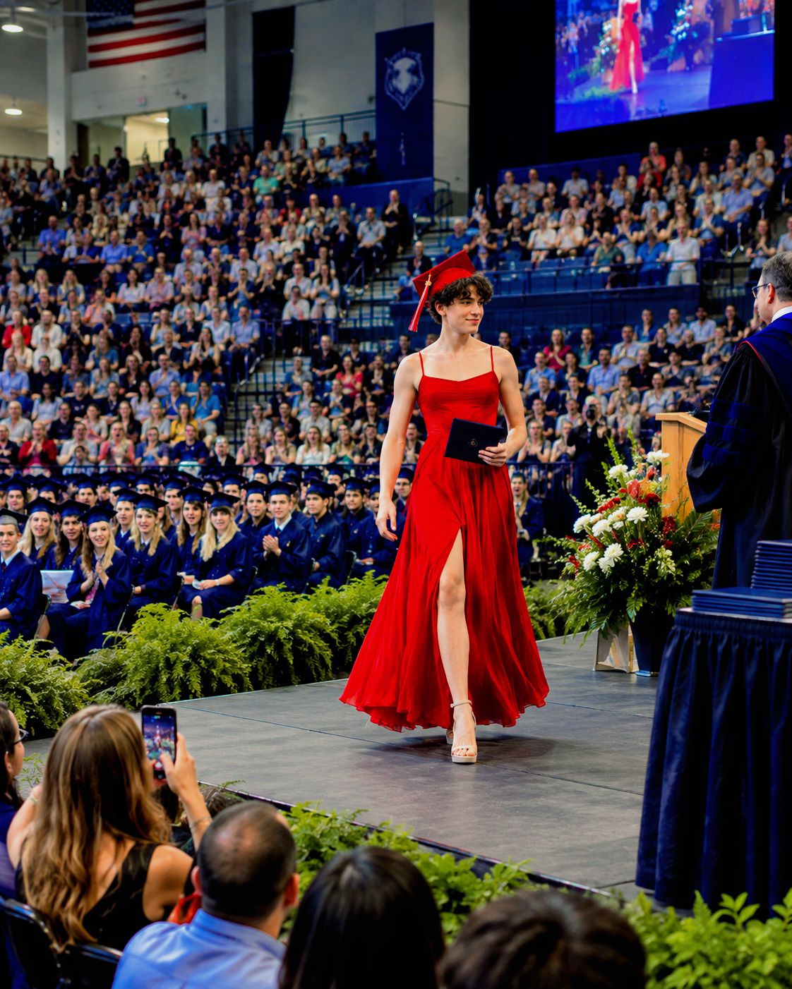 red dress graduation Teen Wears to Graduation, Silences Laughter with Powerful Message TOP100EVENING