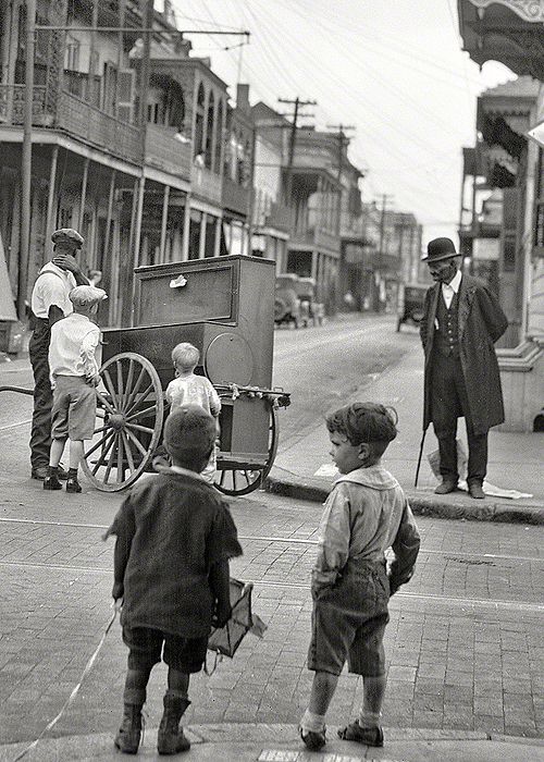 Bourbon Street, New Orleans (1925)