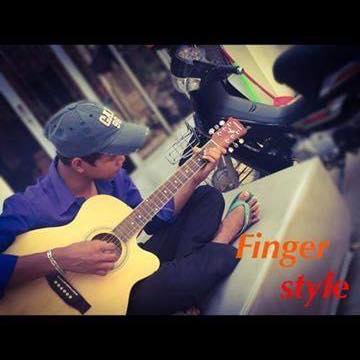ខ្ញុំជា អ្នកណា