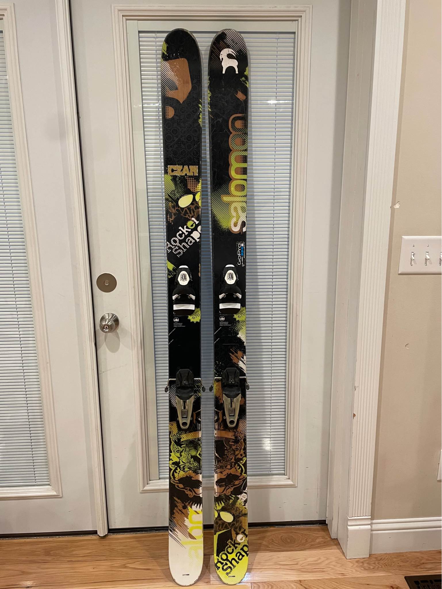 salomon czar skis Black/Green Sz 174 Sports & Outdoors Do it all with the full poplar woodcore Salomon S/Race Junior Skis with