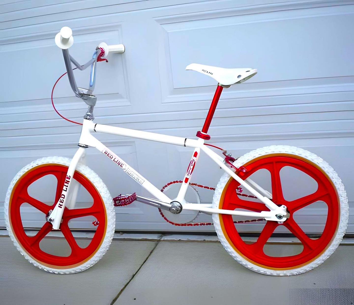 What model is this 1981 Redline BMX bike?