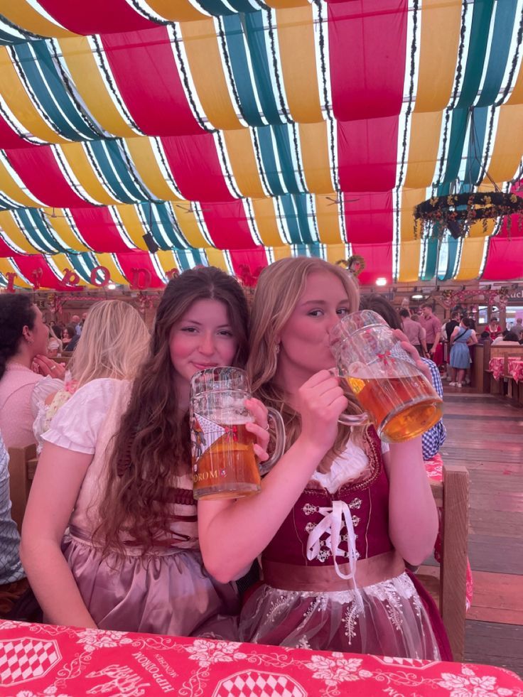 German - Springfest in Munich ️💛 | Facebook