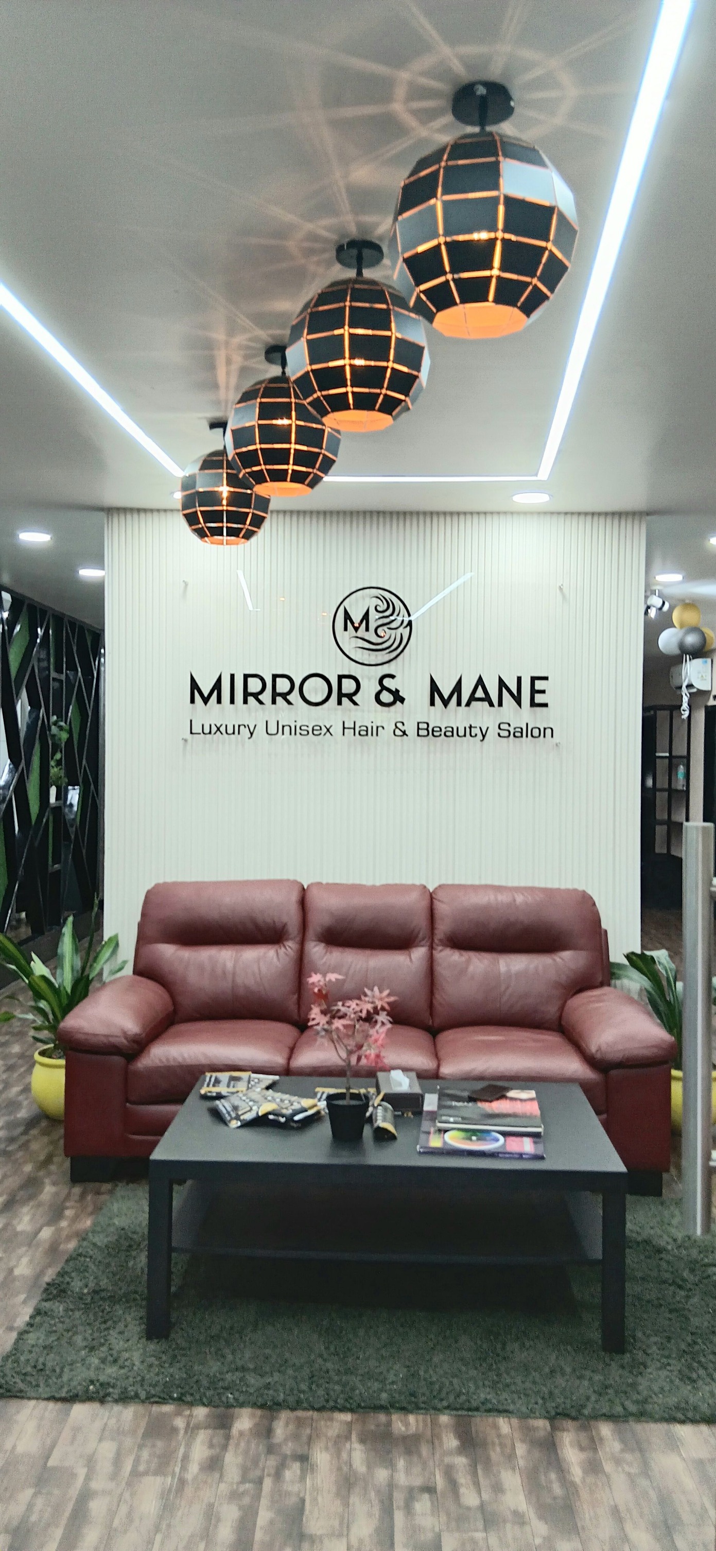 Mirror Mane