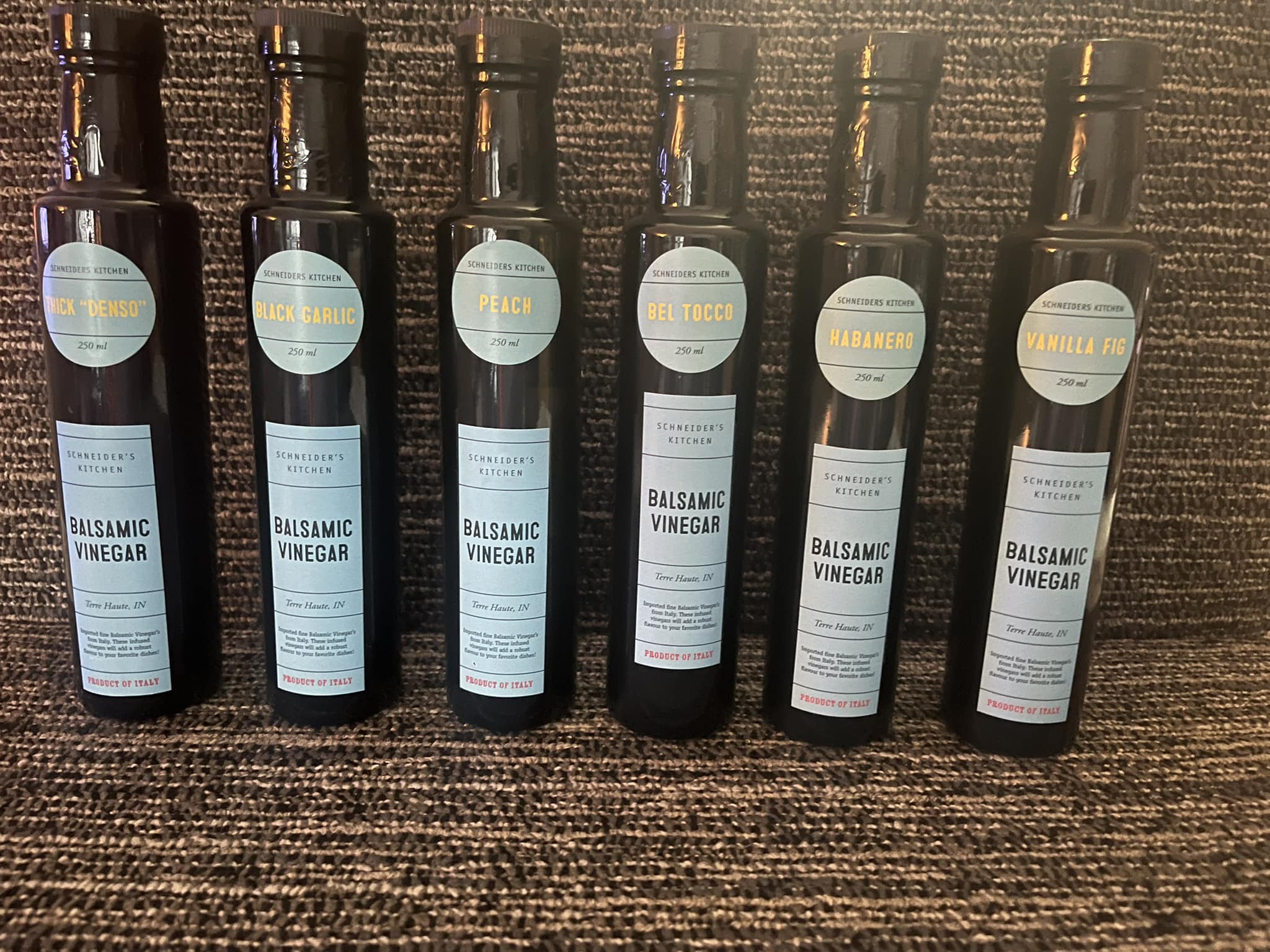 Gourmet olive oil and balsamic vinegar gift packages for Christmas