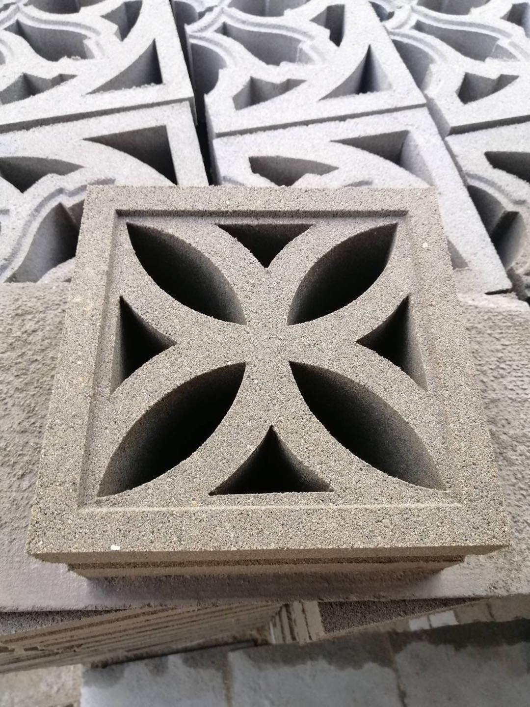 CT Design Tile - เพิ่มช่องแสง...ช่องลมให้บ้าน ด้วย... | Facebook