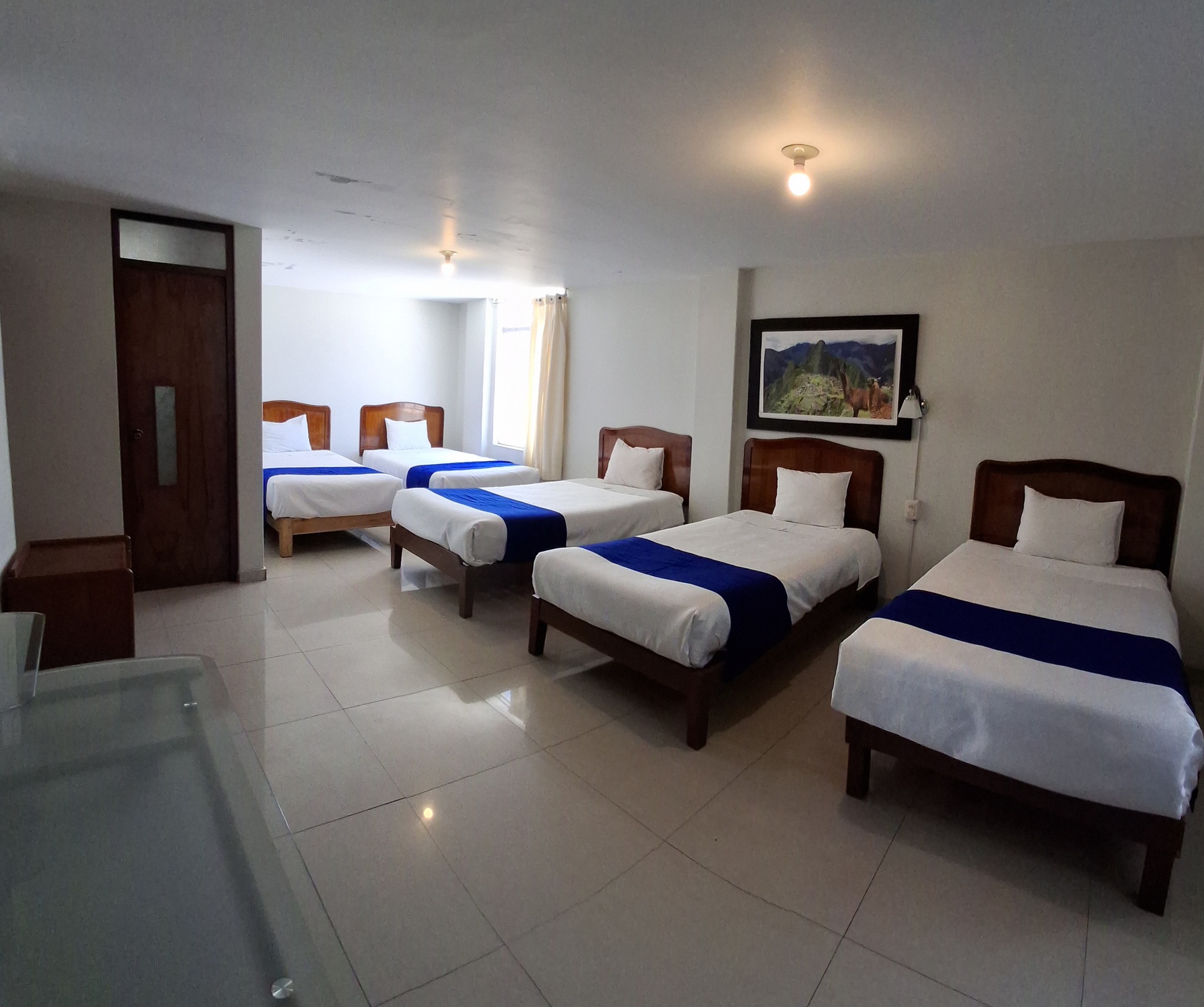 Mikaeve Hotel - Una hermosa noche para estar en la piscina! 🏨😍 | Facebook