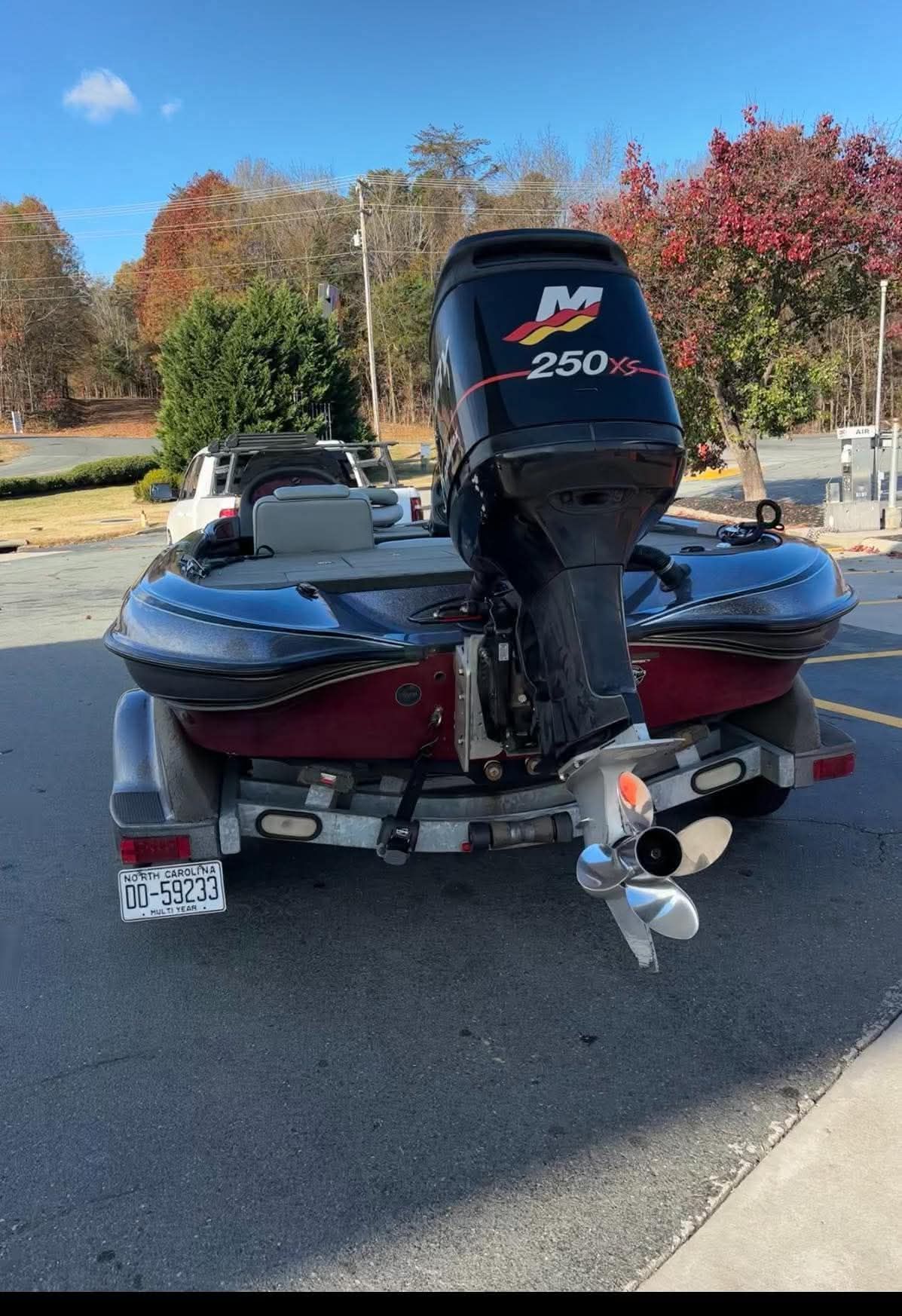 How to prevent chine walk on Fountain Powerboats with 250xs Racing