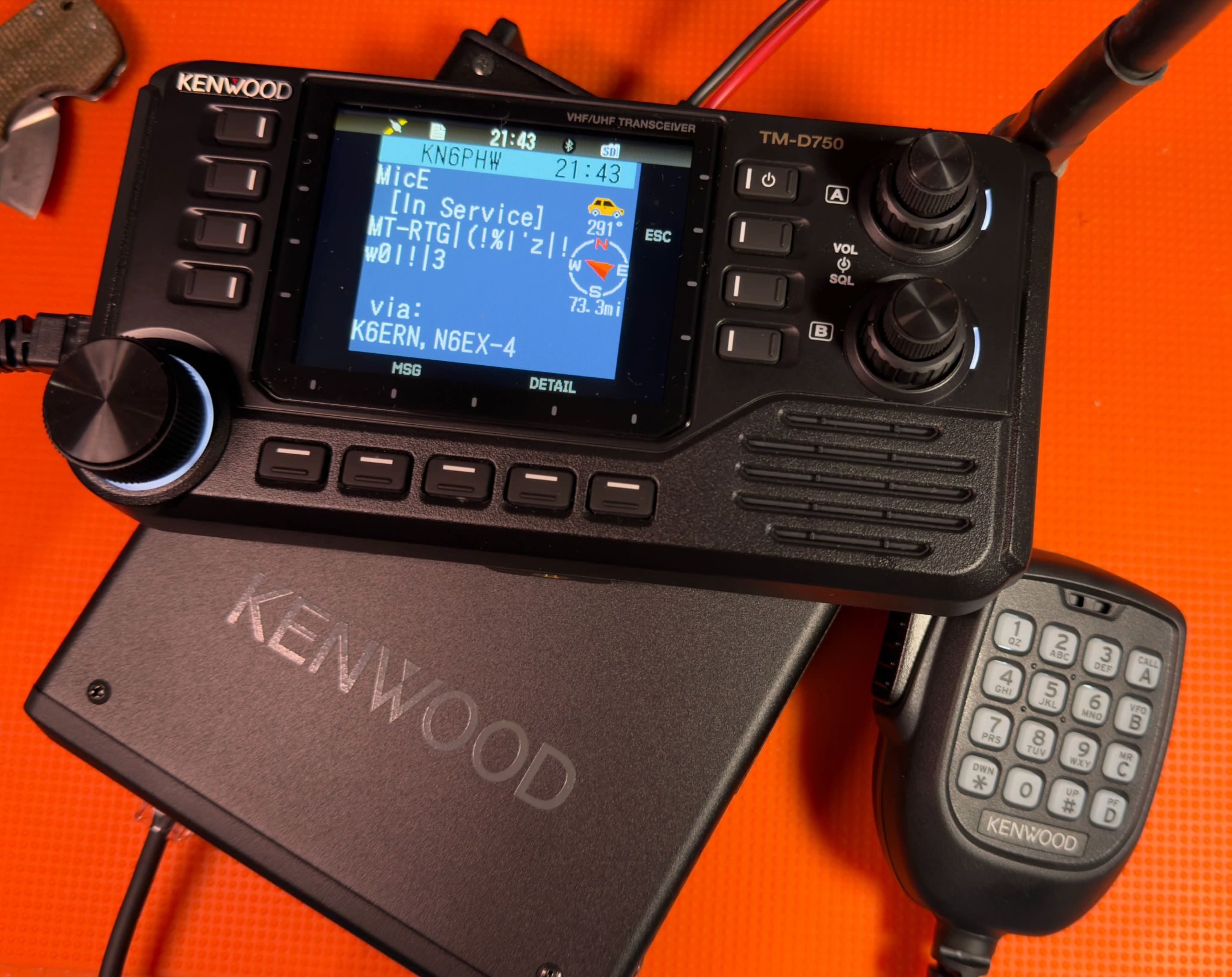 Kenwood TH-F7 .. ** an little but BIG radio !!! 73 :-)