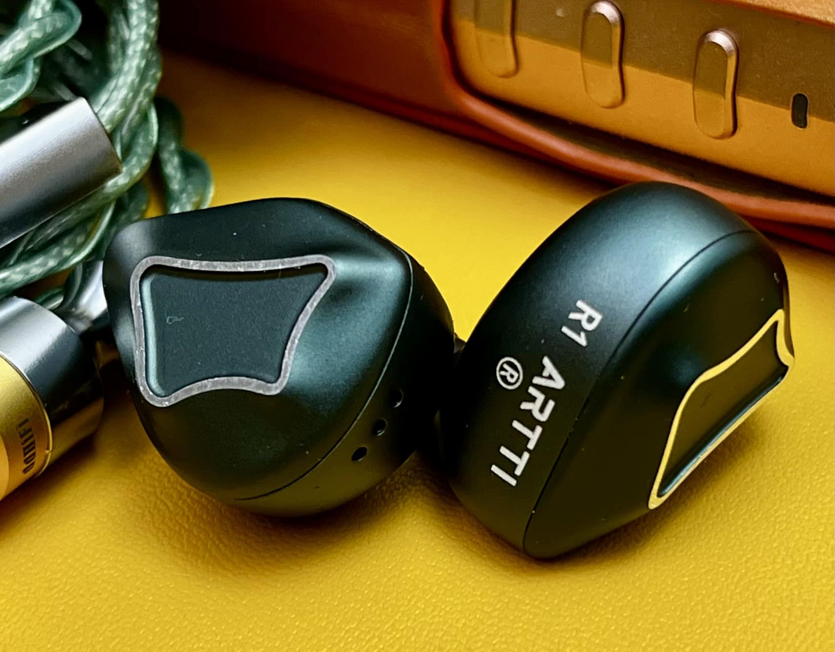 ARTPICAL Raphael earbuds review: sound quality and design
