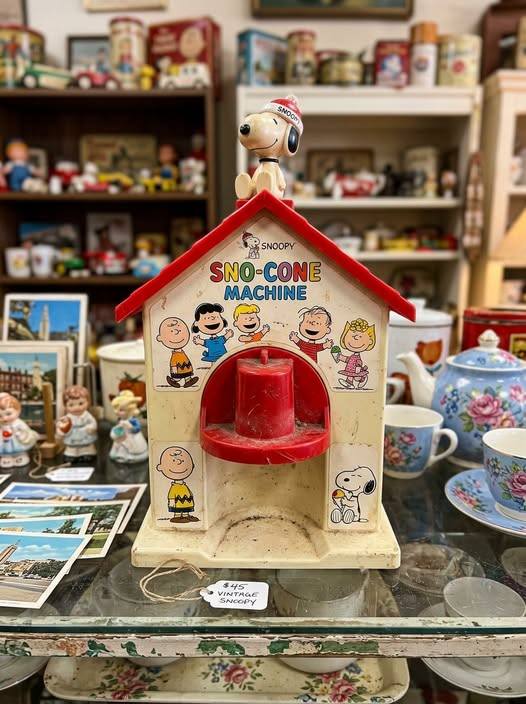 キャラクターグッズ SNOOPY AM/FM Milk Box Radio