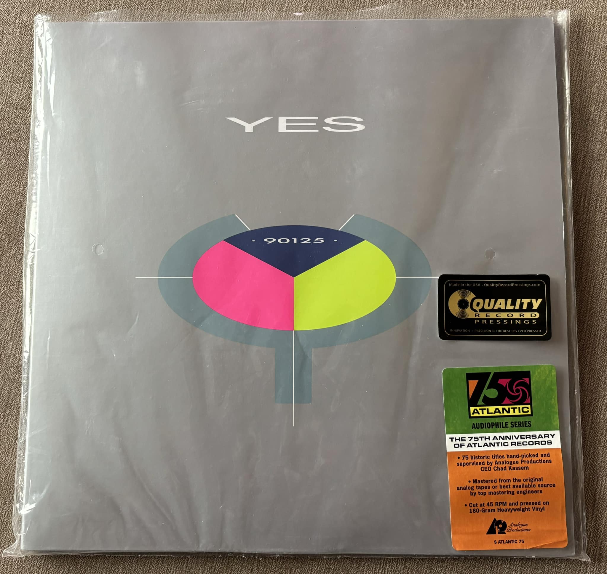 Comparison of YES's 90125 album vinyl releases
