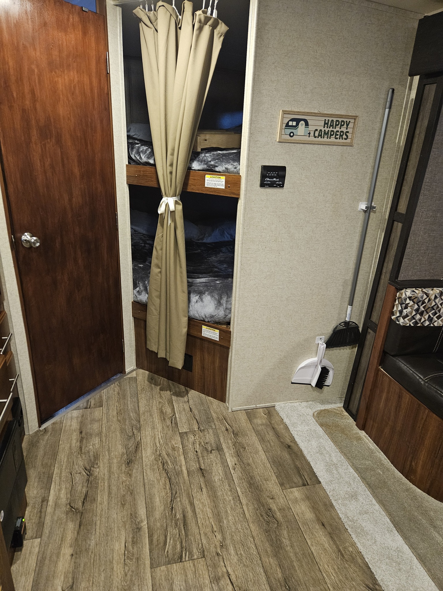 Adventure RV Center at Lake of the Ozarks | Versailles MO