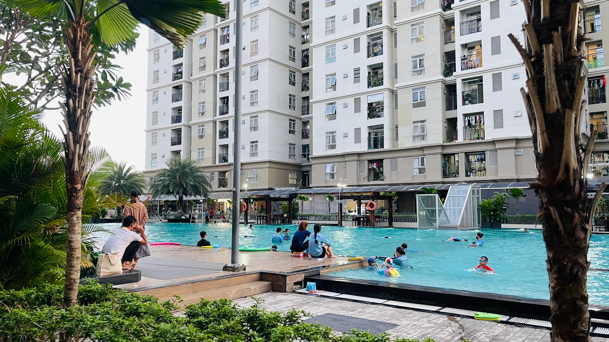 Review Hồ Bơi Việt Nam | # 📍 **[Review] Hồ bơi Ánh Viên – TP | Facebook