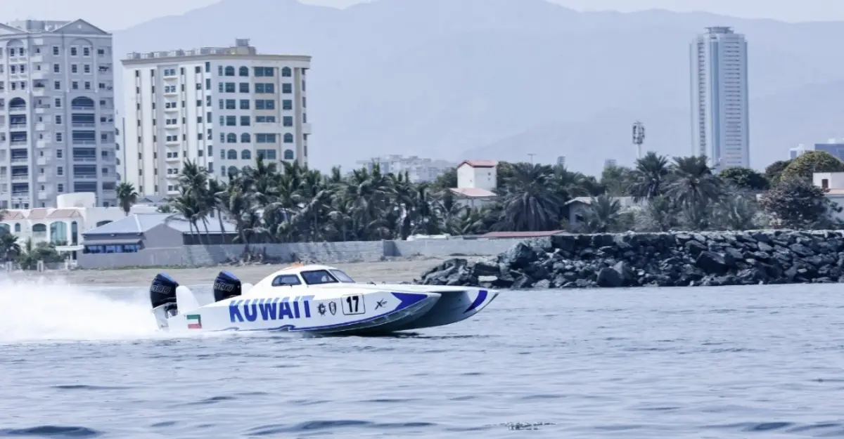 Powerboat - Ten teams confirmed for Kuwait XCAT 🏁 Victory Team defend ...