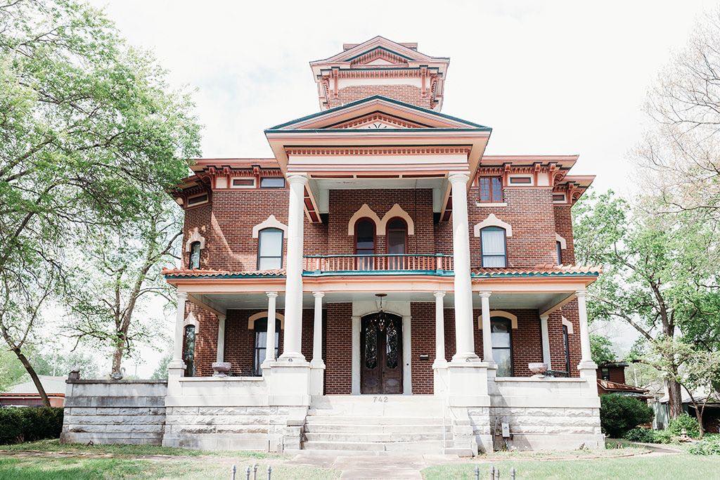 The Kingfisher Inn | Fort Scott KS