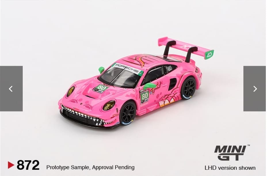 From Rexy… to Roxy… to Skeleton Rexy 👀🦖💀 The complete Mini GT