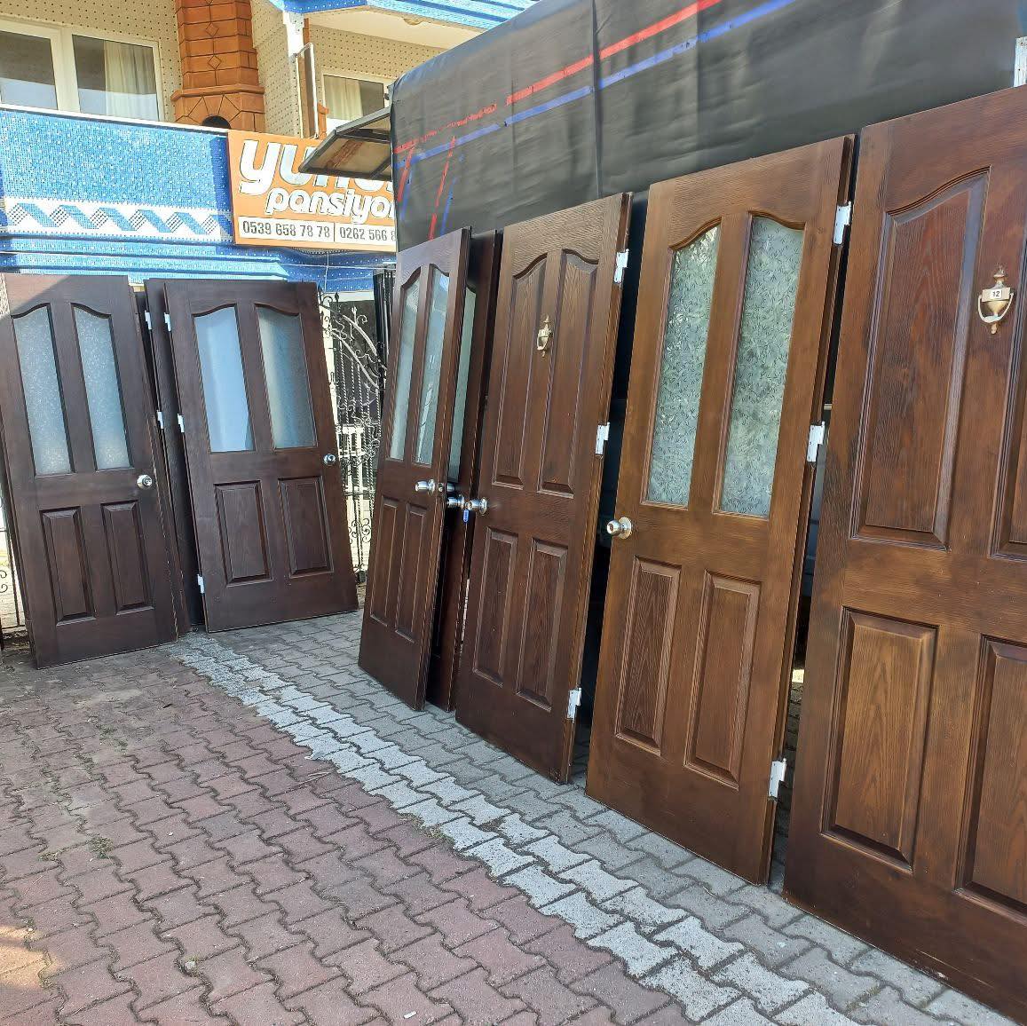 بسم الله الرحمن الرحيم تشكيلة ابواب داخلية وخارجية ابواب مستعملة وجديدة ...