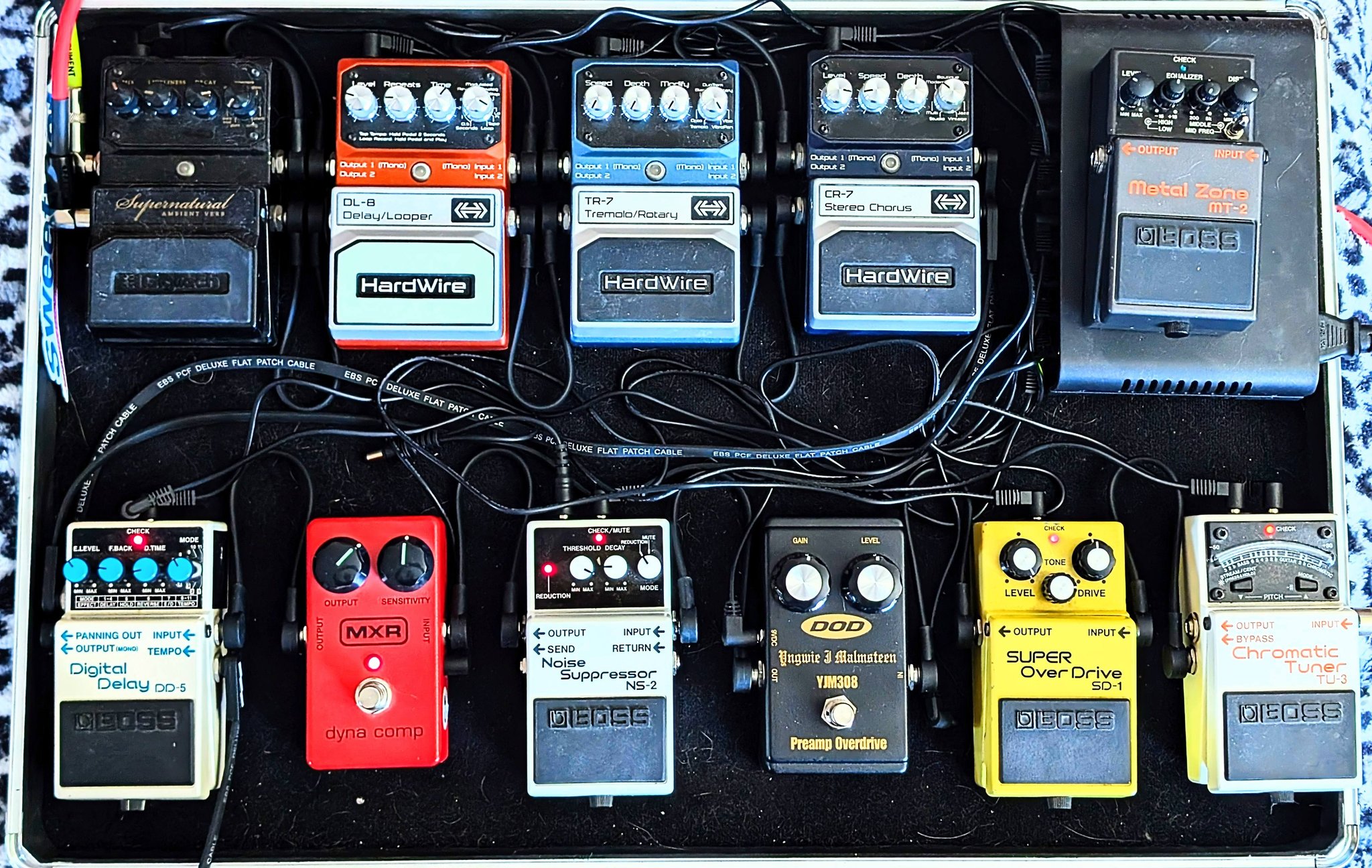 Stacking Boss SD-1 and BD-2 guitar pedals for unique sounds