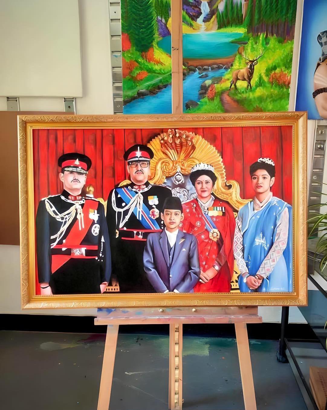 額縁 Late King Birendra Painting A2:No Frame Tribute : Oil painting of late King Birendra and the family