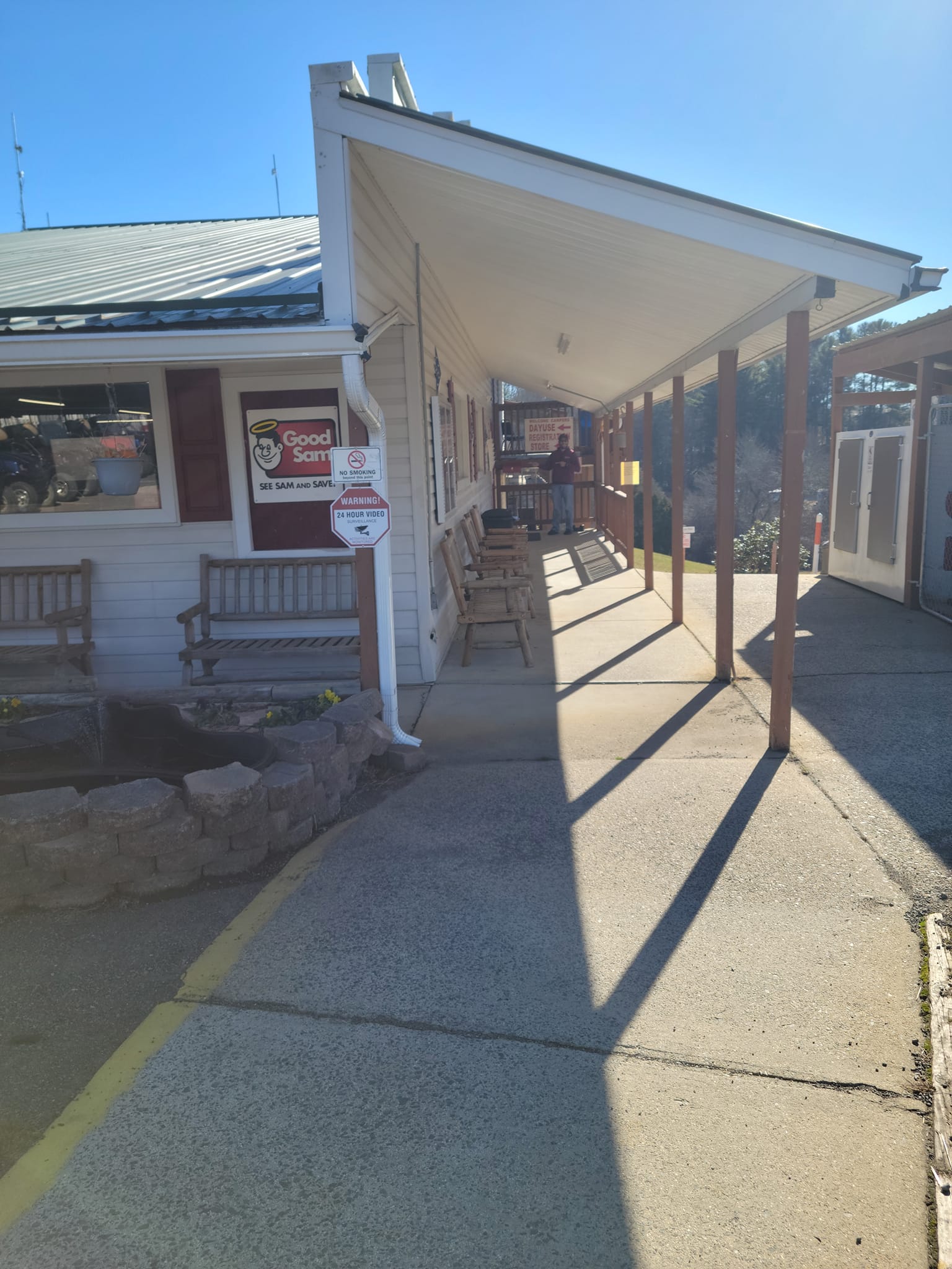 Lake Ridge camp store is open... - Lake Ridge RV Resort