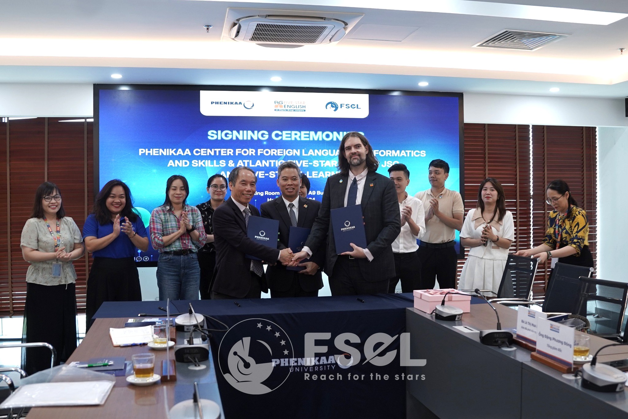 FSEL - DẤU MỐC CHO BƯỚC PHÁT TRIỂN MỚI CỦA FSEL: Lễ ký kết... | Facebook