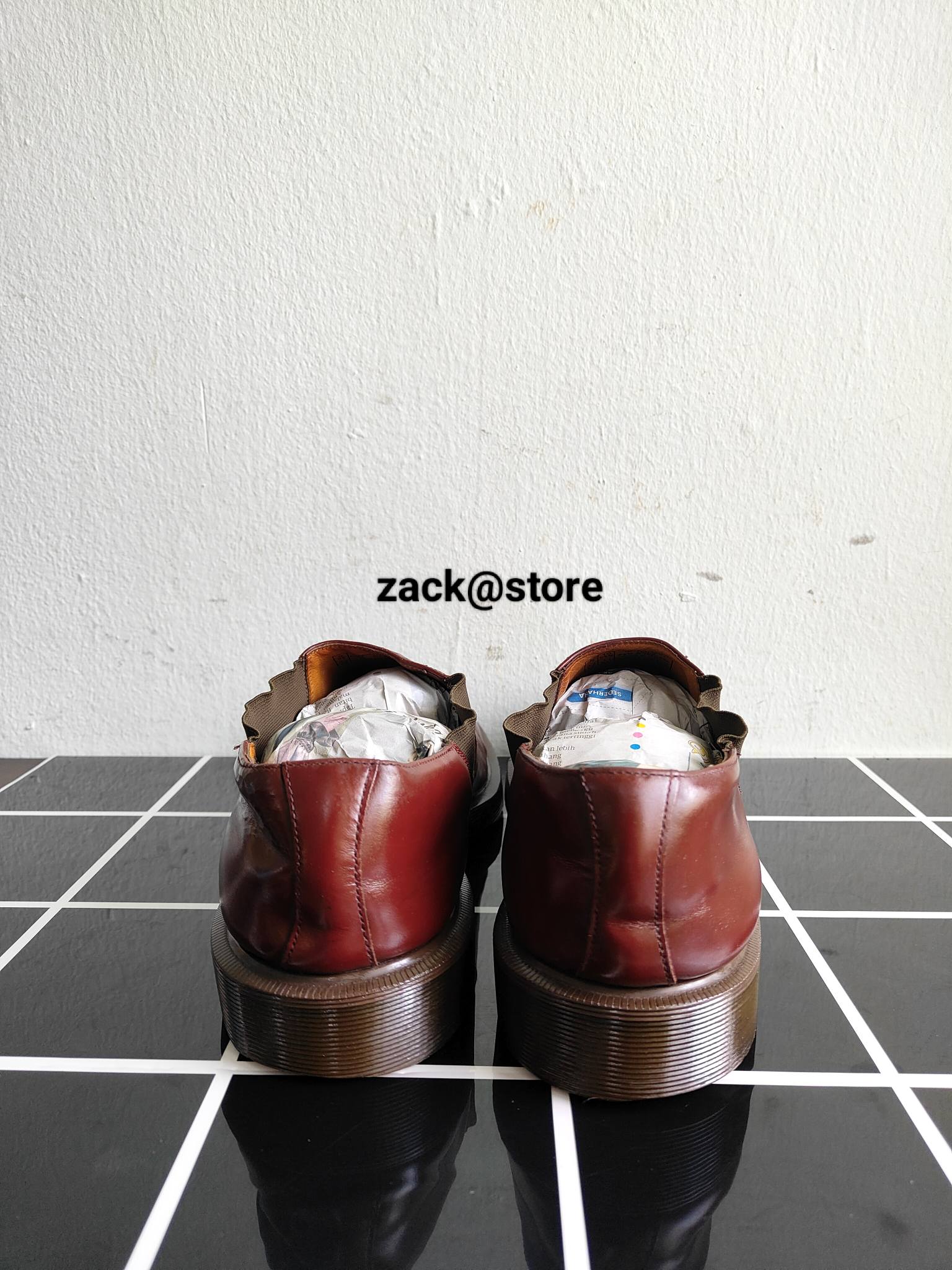 Dr. Martens Louis slip-on shoes - Burgundy colour - UK size 9, USM 