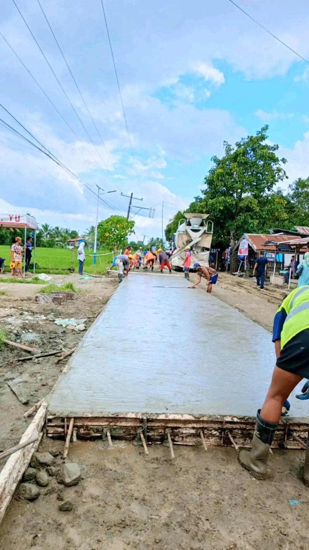 Brigada - 14.6 MILYONES NGA PONDO PARA SA PAGSEMENTO SA DALAN SA ...