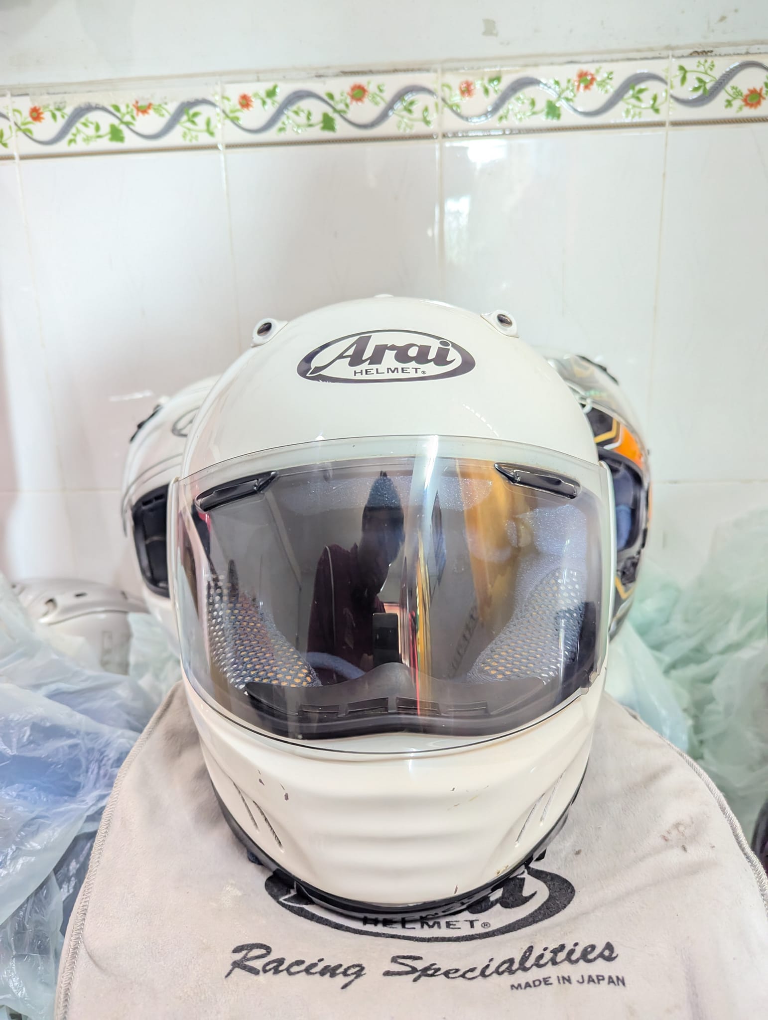 🚨🚨 Brand : Arai helmet Goth tracker🇯🇵 Size : L & XL ✓✓ Color