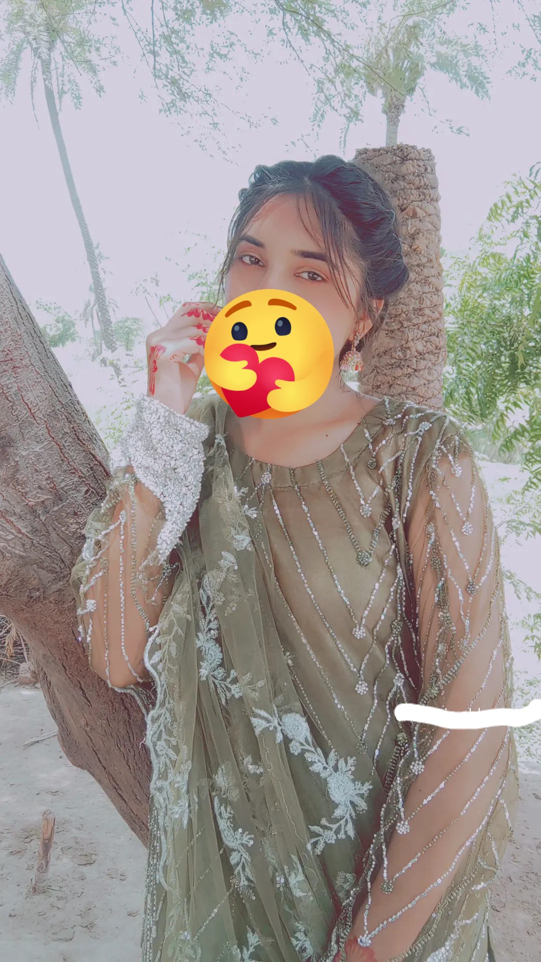 It'z Mishii - مڙس هوندي به عورت ڪنهن غير مرد ڏانهن ڇو مائل... | Facebook