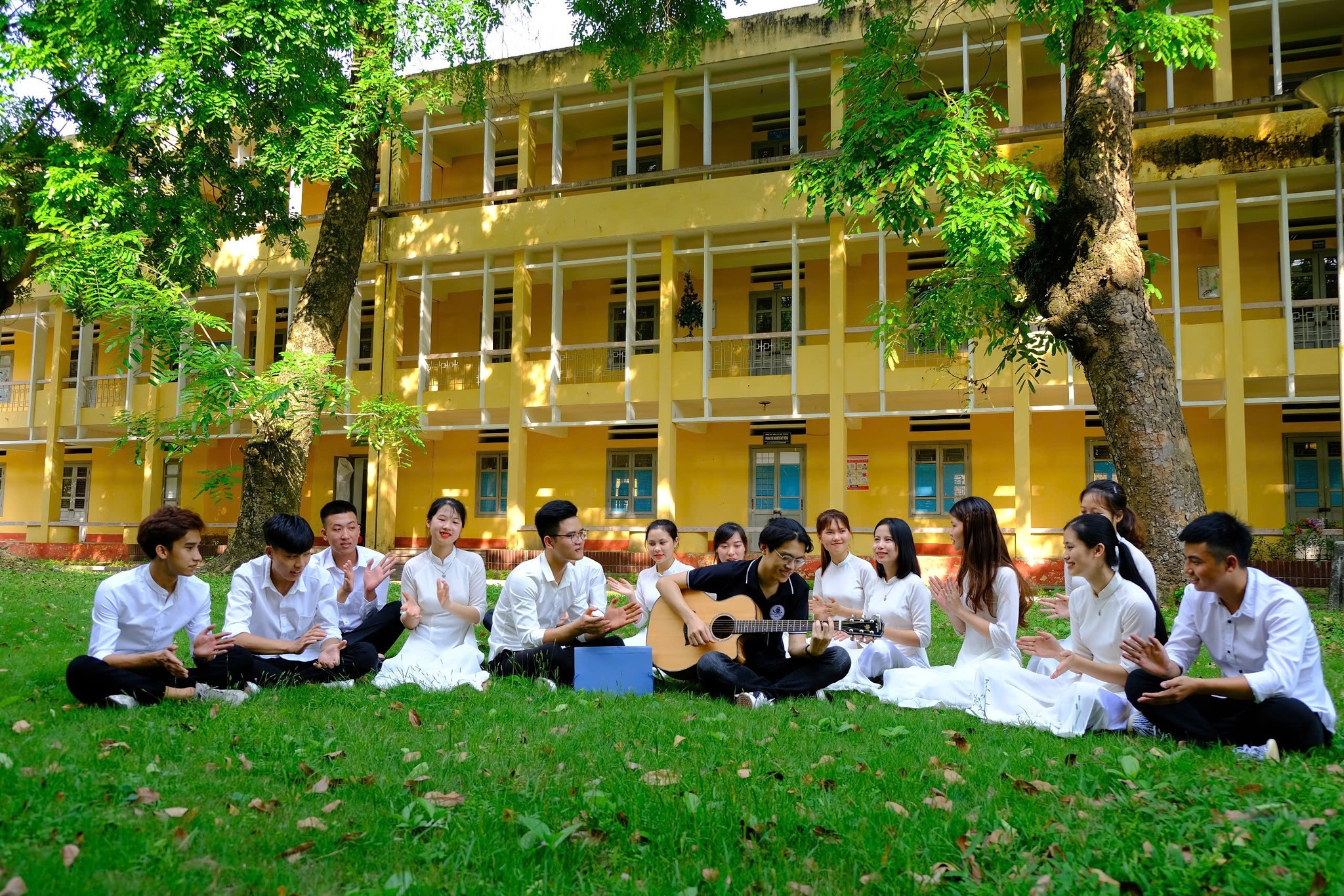 SV TNUT - Thông tin từ Nhà trường | Nhóm 