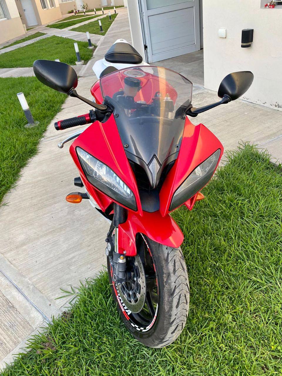 LLEVALA SOLO FINANCIADA yamaha r6 mod 2009