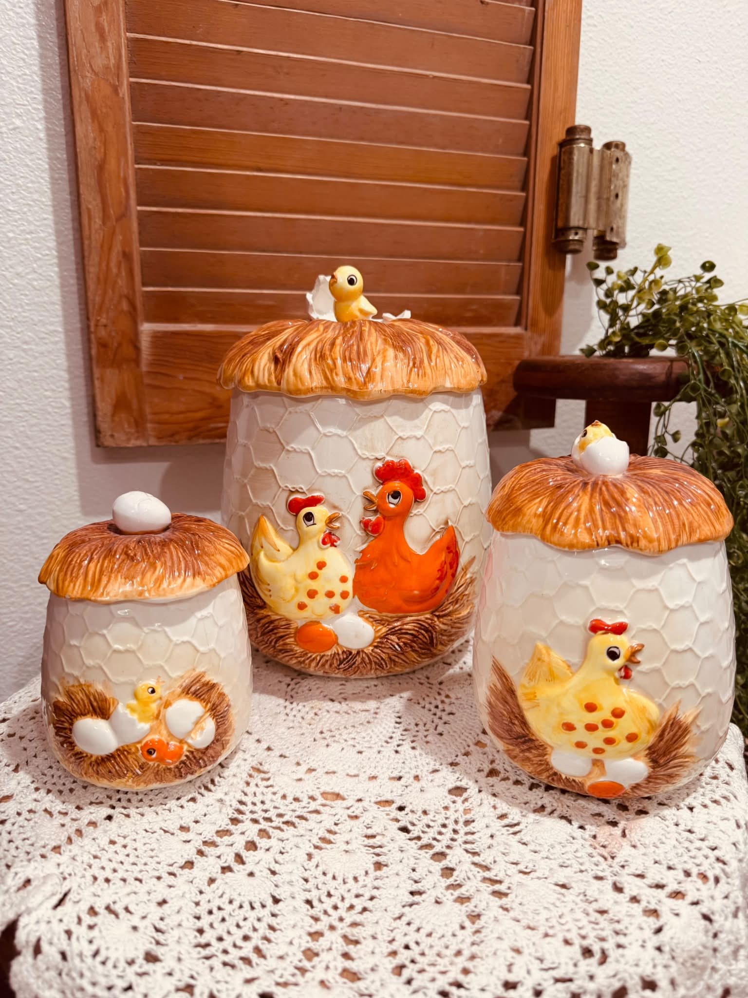 1976 Sears and Roebuck chicken canisters