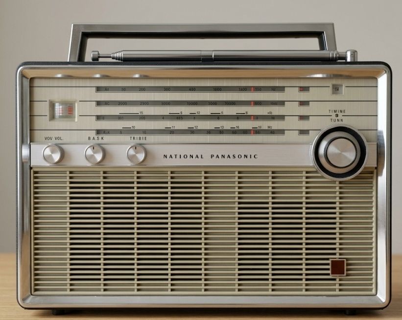 Is National Panasonic RF-1180 6-band receiver valuable?