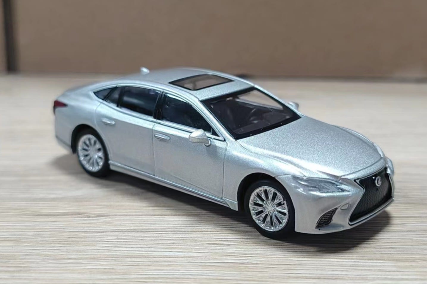 Kyosho 新到貨 New arrivals! 1/43 Lexus LC500h Red KS03675RR. 1/43