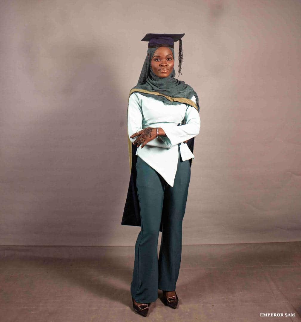 Sister's convocation outfit made by me