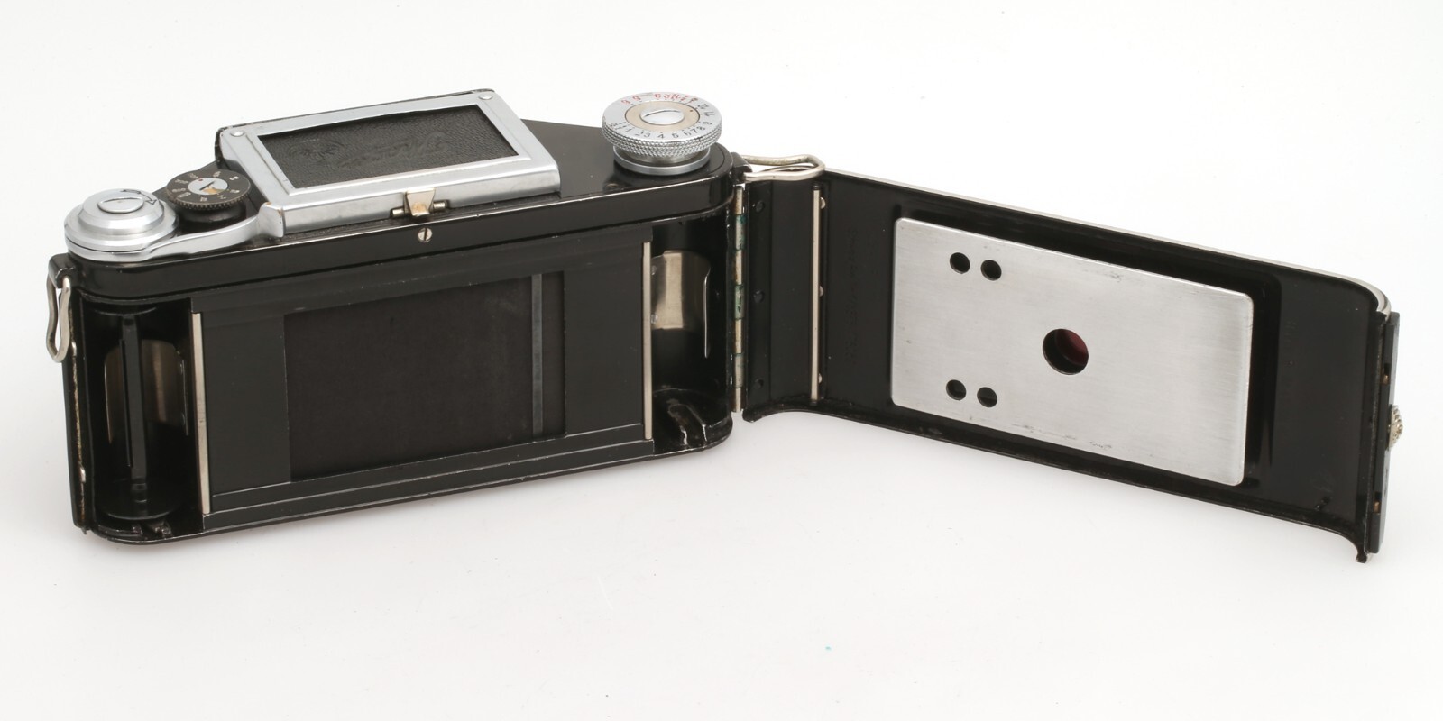 When was the 8cm f2.7 lens manufactured?