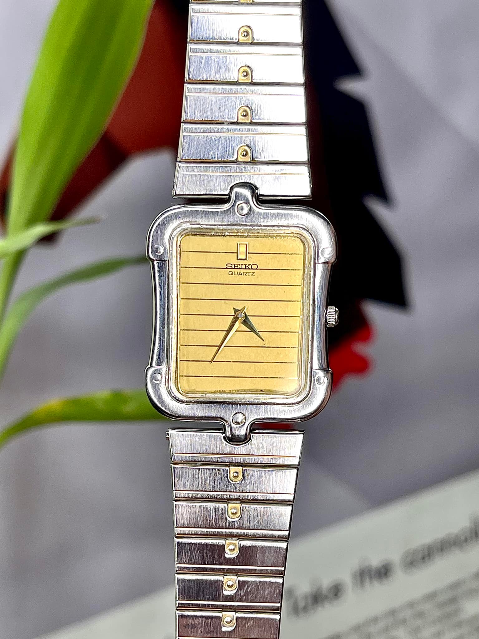 ヴィンテージ SEIKO 6020-5190 ゴールド文字盤 タンク 1980年 SEIKO 