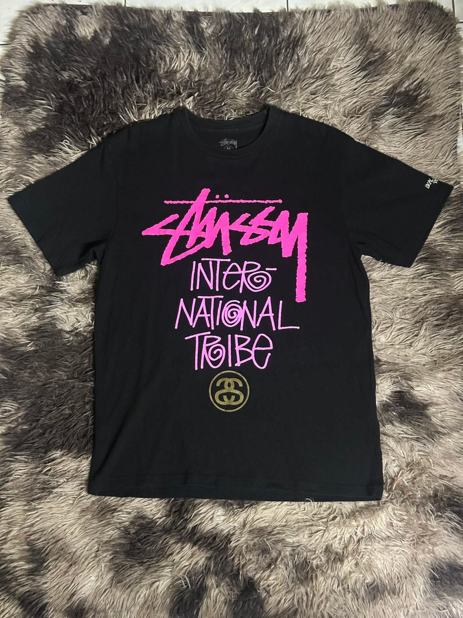 Stussy International Tribe Tee Auth/Legit M on tag 20x27