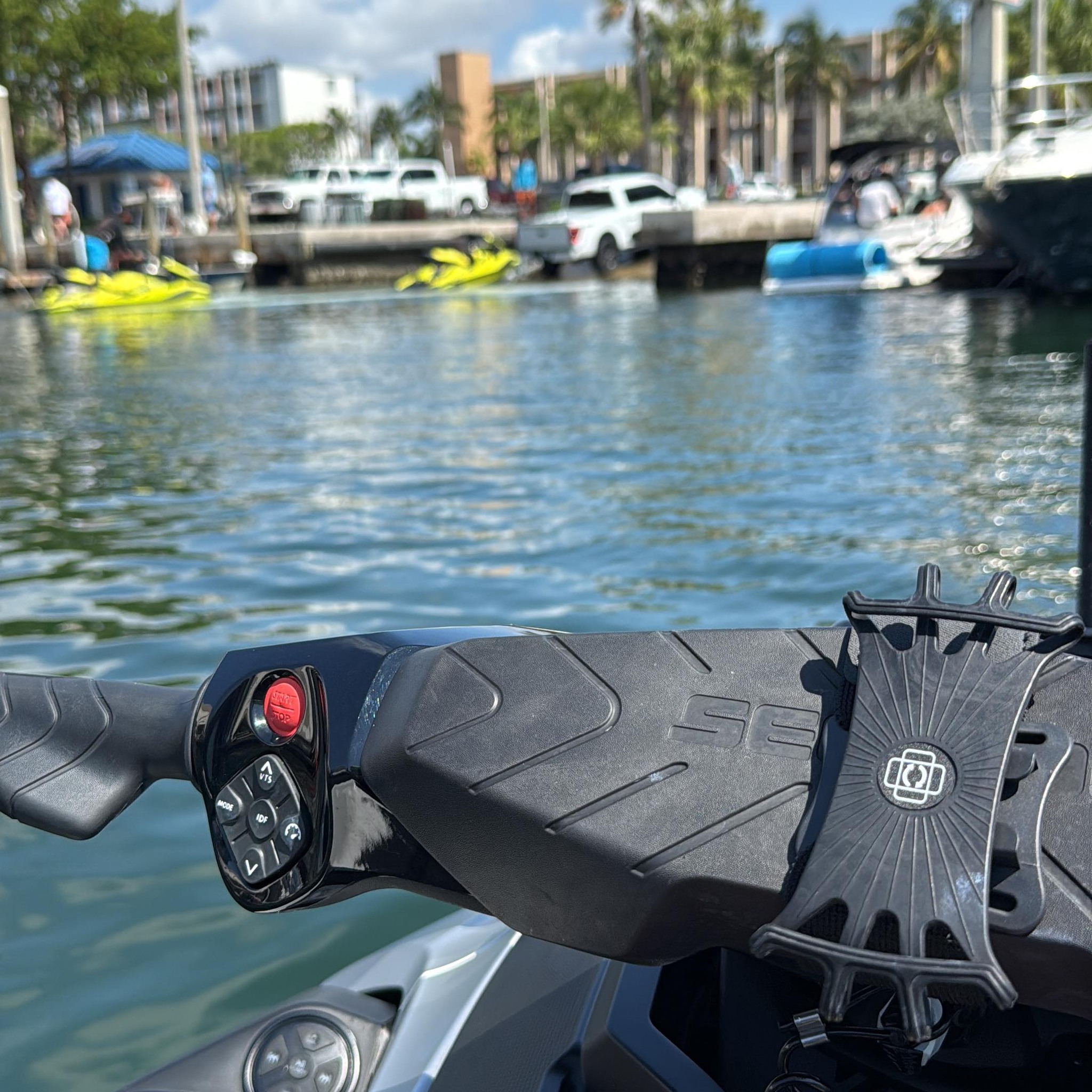 Florida Ski Riders | Is anybody using Oakley Meta sunglasses while ...