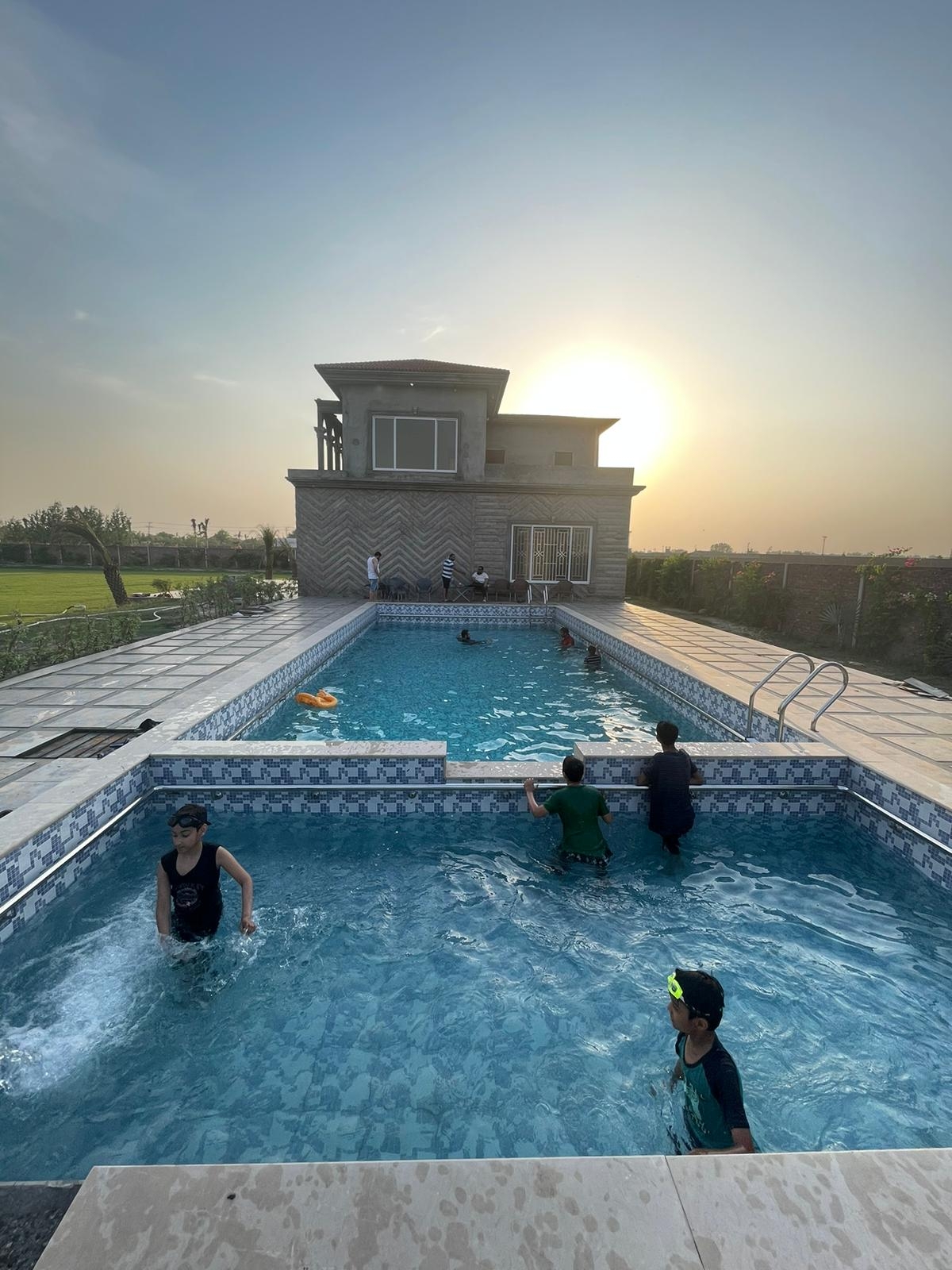 Farmhouse for rent in Lahore