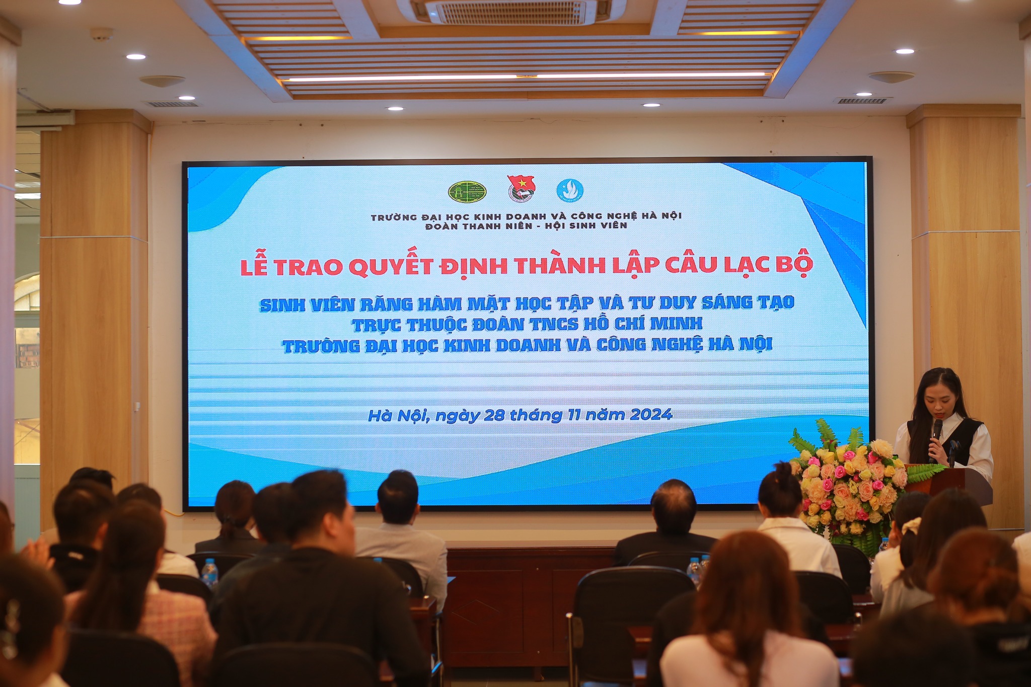 🦷🦷🦷GIỚI THIỆU, RA... - CLB Sinh viên Răng Hàm Mặt HUBT - HOSC | Facebook