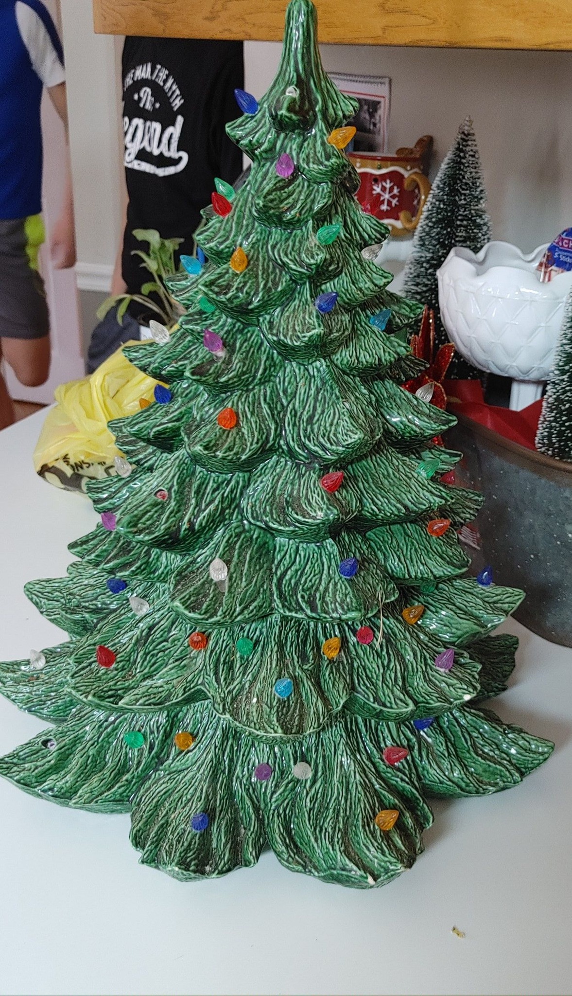Vintage 1979 Nowell ceramic tree found