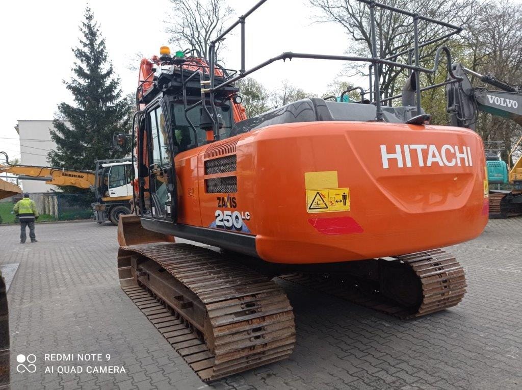 Hitachi ZX 250 LC-6 crawler excavator Year of production: 2017
