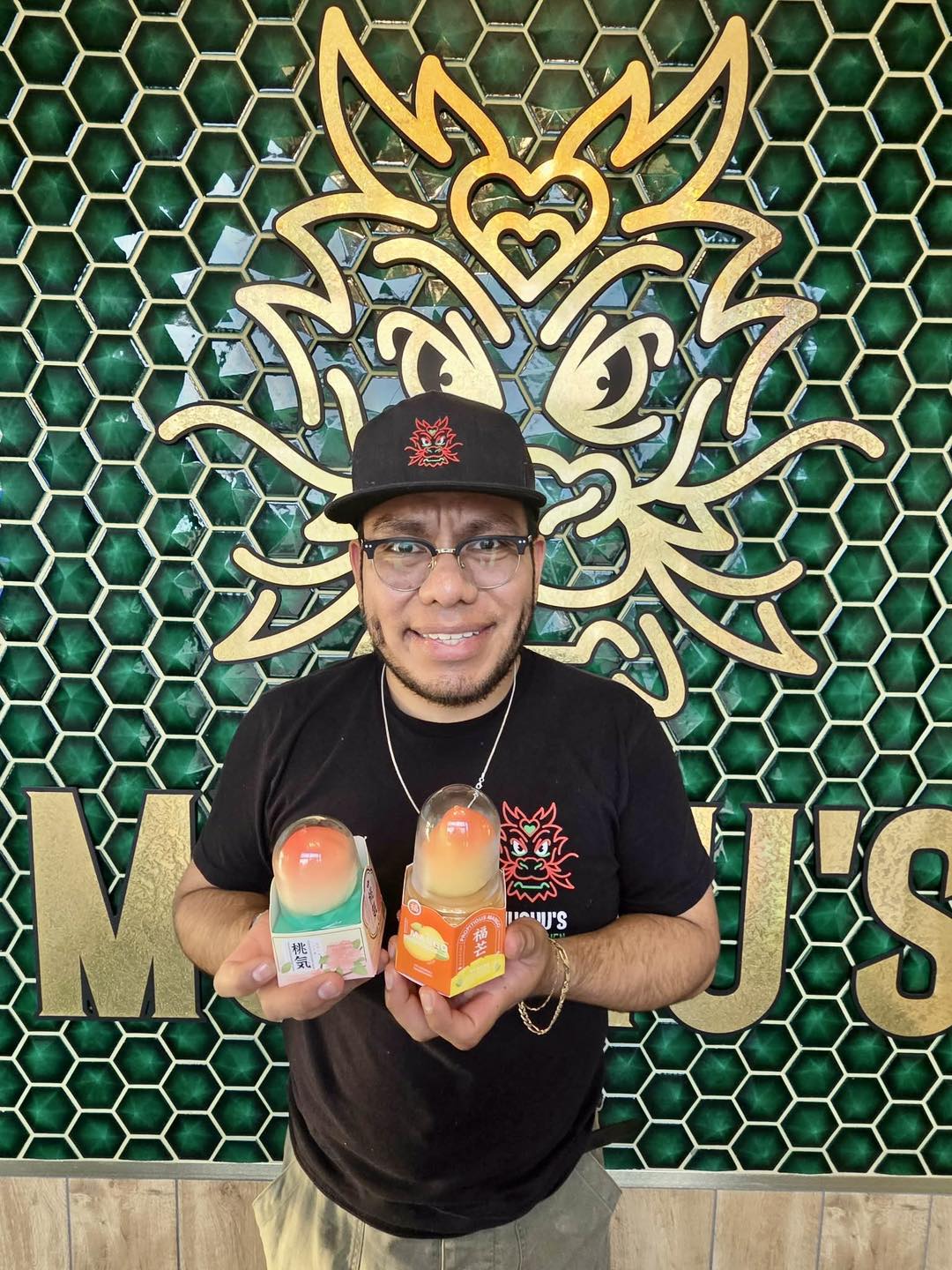 This peach is going viral for a reason 🍑🔥 Cool off with the