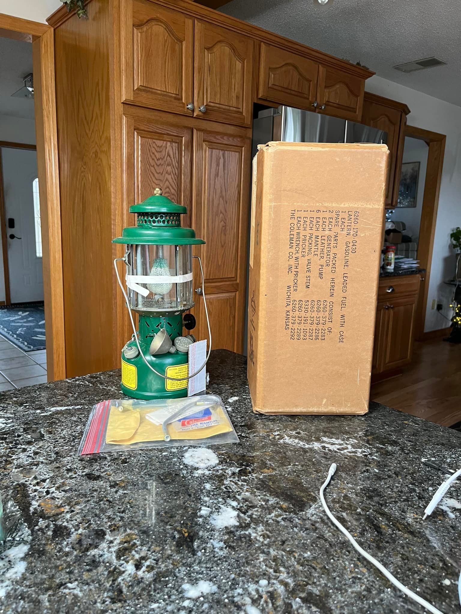 What does 'quadrant glass' mean on a 1958 Coleman lantern and what