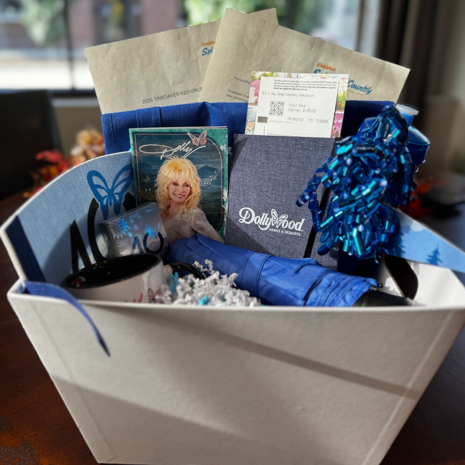 ? Silent Auction Spotlight ?Bidding ends TOMORROW at 2:00pm 